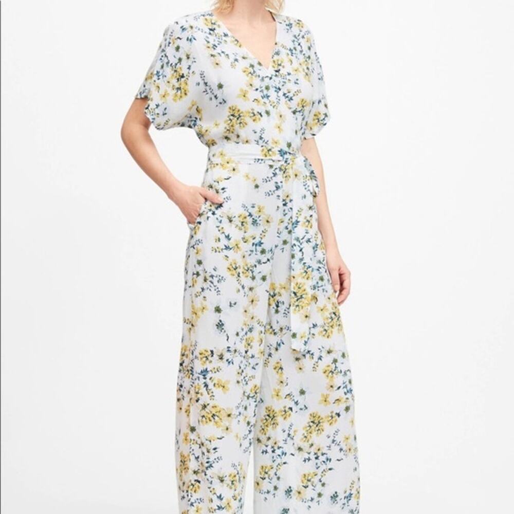 NWT Banana Republic Feminine Floral Jumpsuit Size 10 Cottagecore Boho - Picture 1 of 5